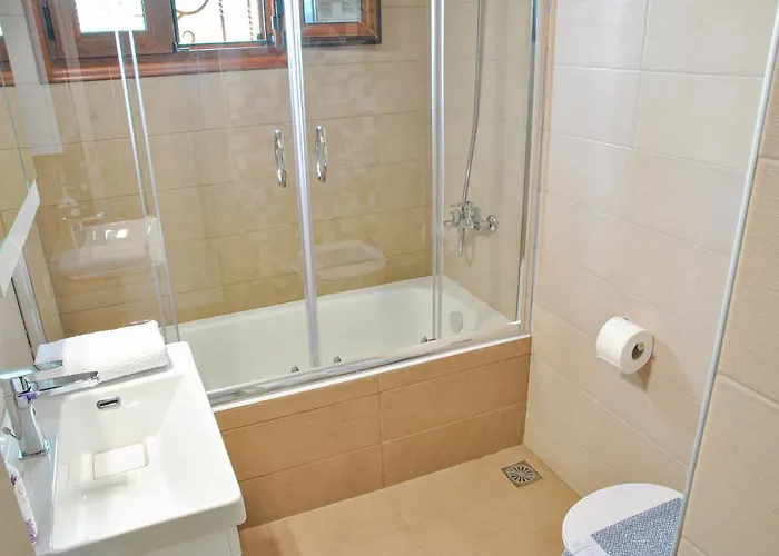 Oliveto Con Vista * Apolpaina