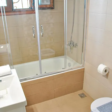 Oliveto Con Vista * Apolpaina